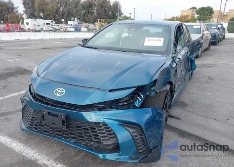 2025 Toyota Camry Se из США, поврежденный, VIN 4T1DAACK3SU571104